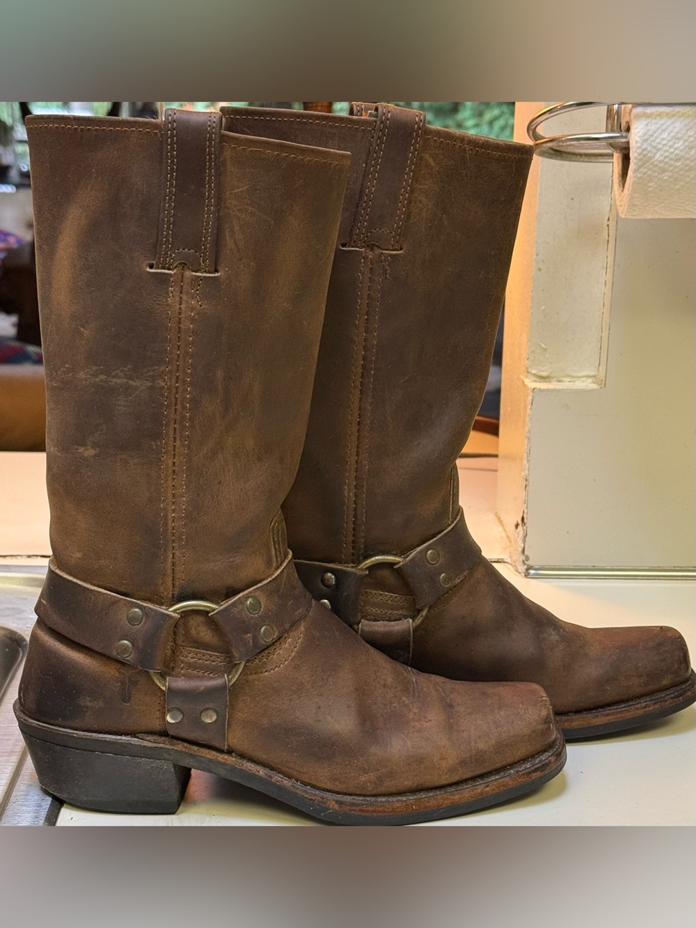 Frye harness, chestnut, brown leather iconic women’s 8 1/2 medium forever boots - Picture 2 of 11